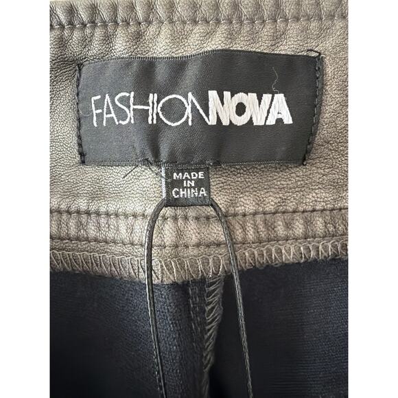 Fashion Nova Gray Western Moves Convertible Faux Leather Pants Women’s Medium - Picture 10 of 12
